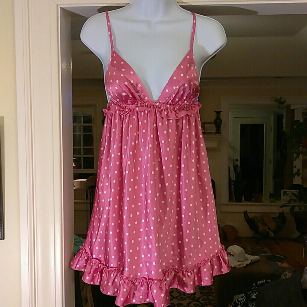 Victoria's Secrets pink chemise